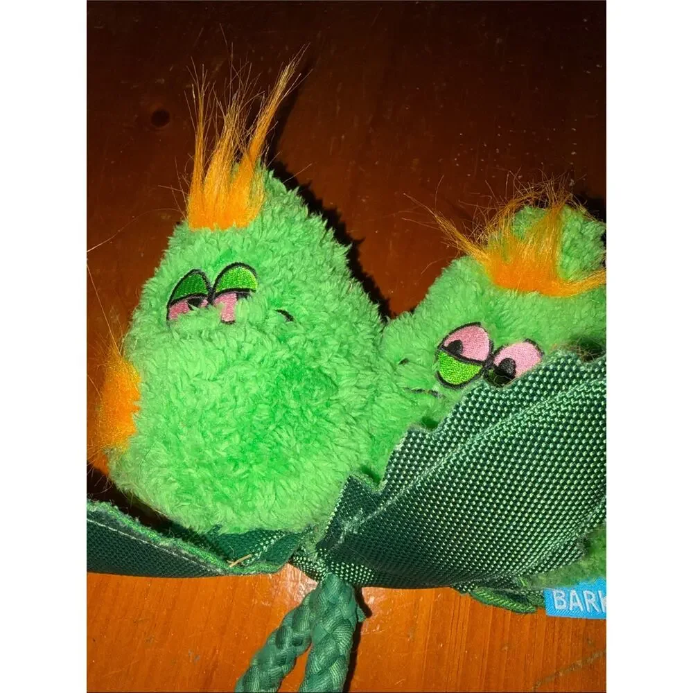 New Bark Box “ Hydropawnic Buds ” Dog Toy Marijuan@ Buds with Red Hairs Small Sz